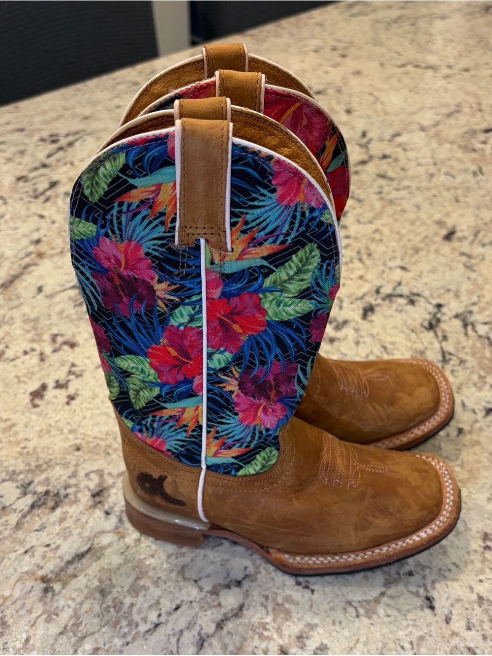 Big Bull Kids Floral Tropical Print Tan Western Boots size 3
